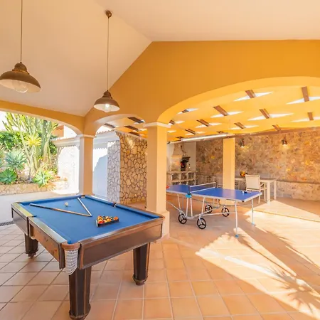 Villa In Patroves Near Golden Beaches * Albufeira