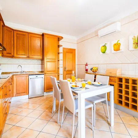 Vila Villa In Patroves Near Golden Beaches *